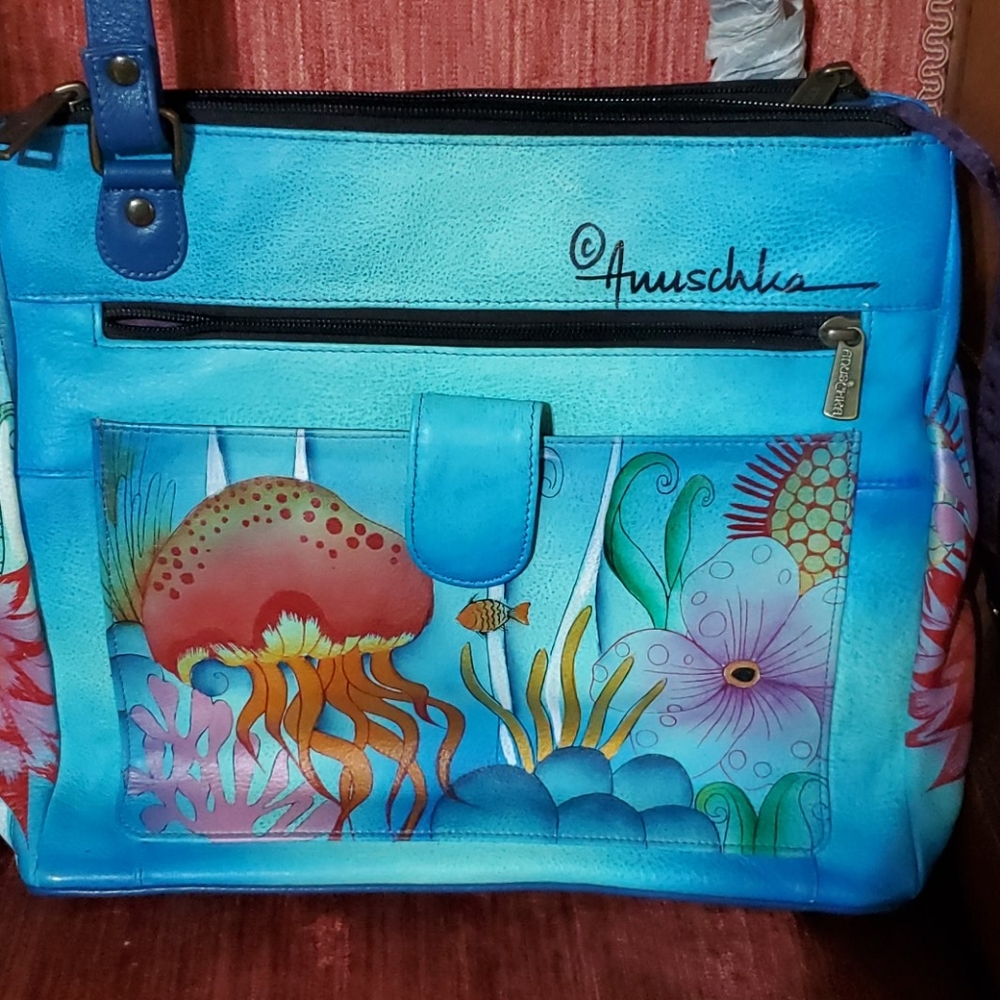 SHOULDER BAG
